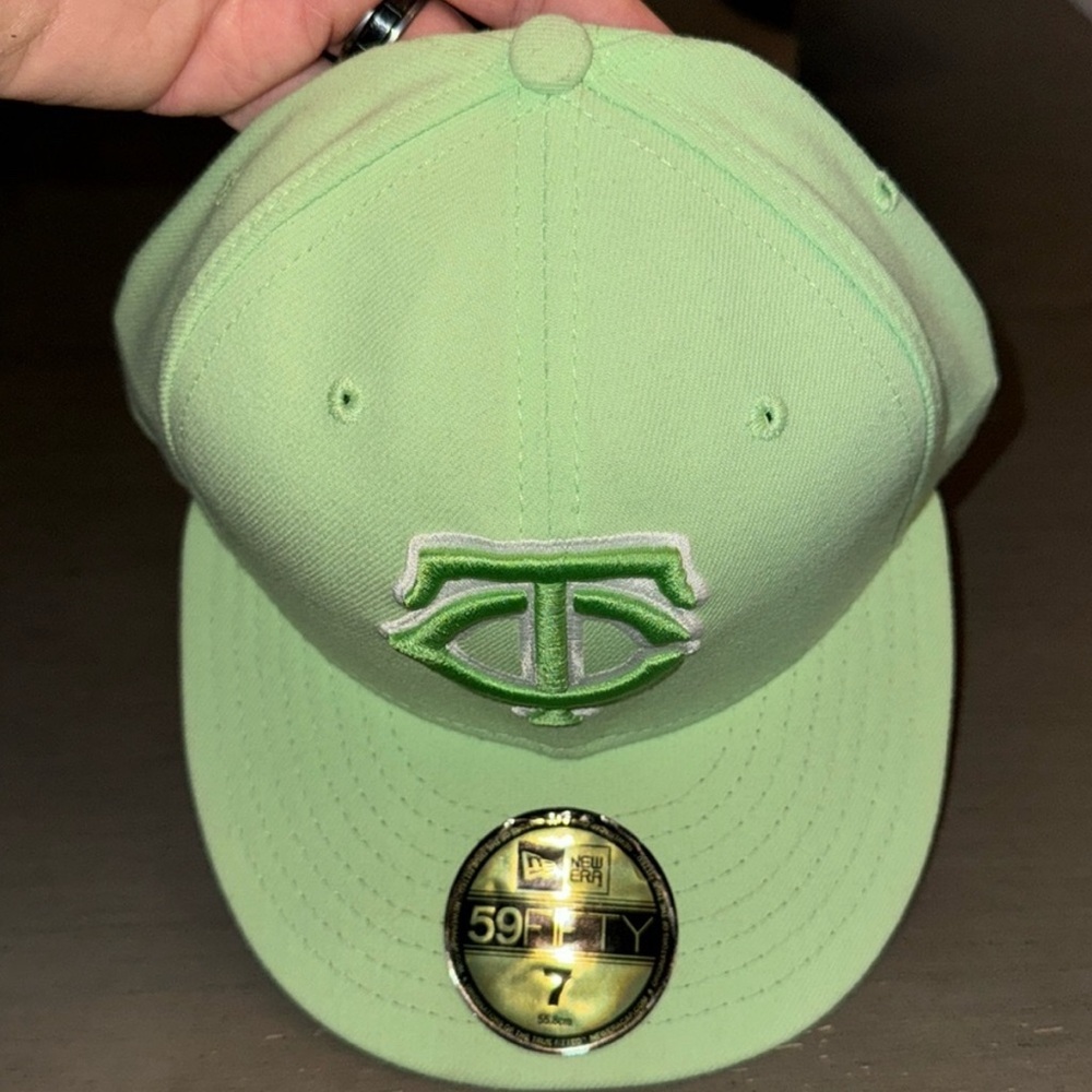New Era Twins Mint Green 59FIFTY Fitted Cap Sz 7